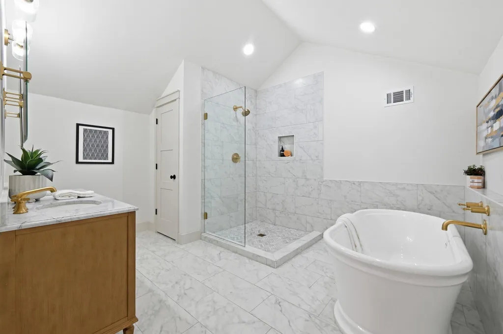 4814 White Elm Drive Austin TX 78749
