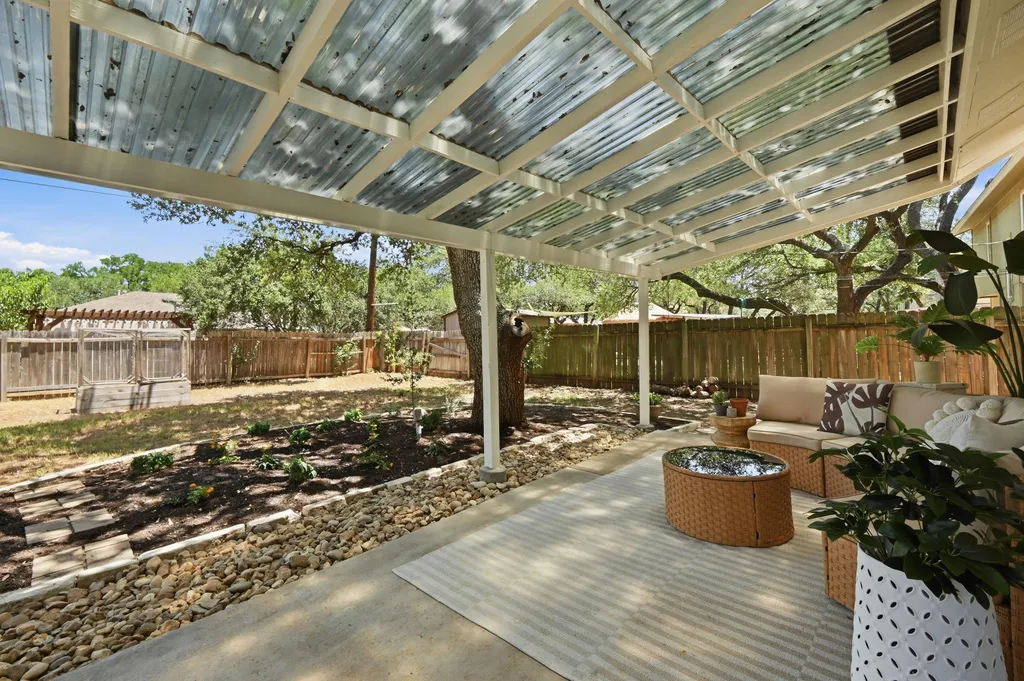 4814 White Elm Drive Austin TX 78749