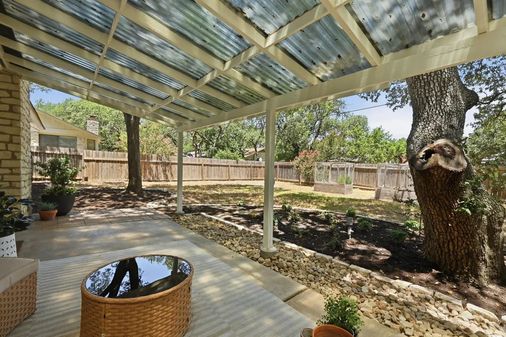 4814 White Elm Drive Austin TX 78749