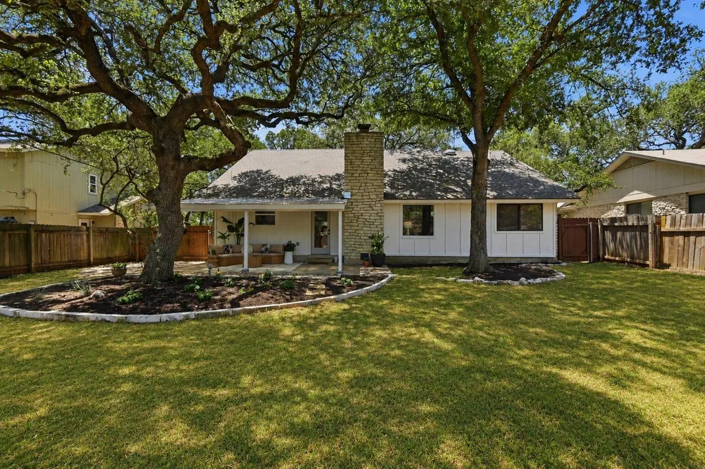 4814 White Elm Drive Austin TX 78749