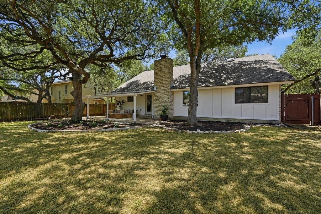 4814 White Elm Drive Austin TX 78749
