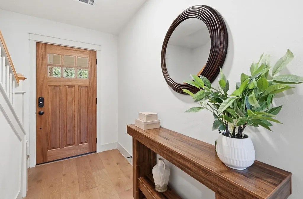 4814 White Elm Drive Austin TX 78749