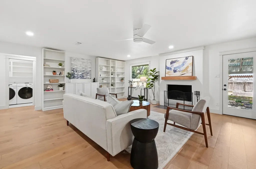 4814 White Elm Drive Austin TX 78749