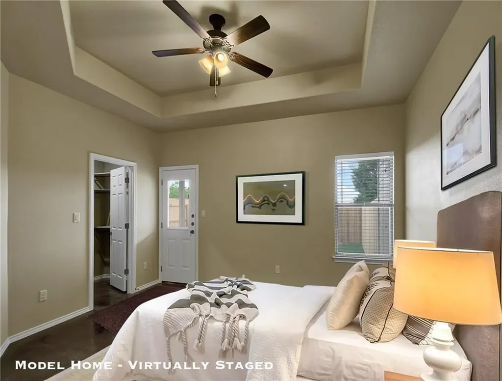 379 Joanne Loop Buda TX 78610