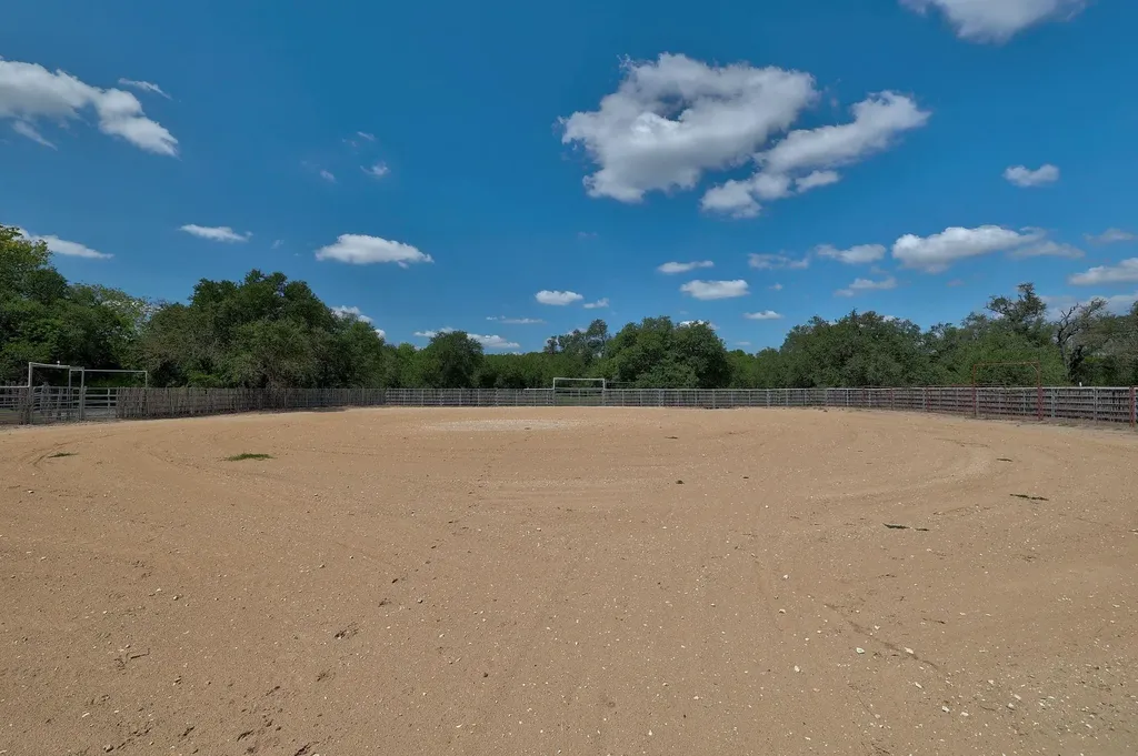 1120 Redbird Road Georgetown TX 78626