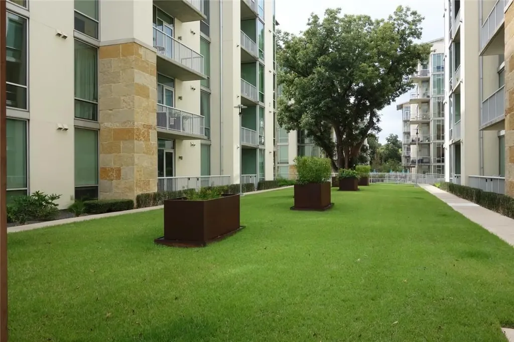 1600 Barton Springs Road Austin TX 78704