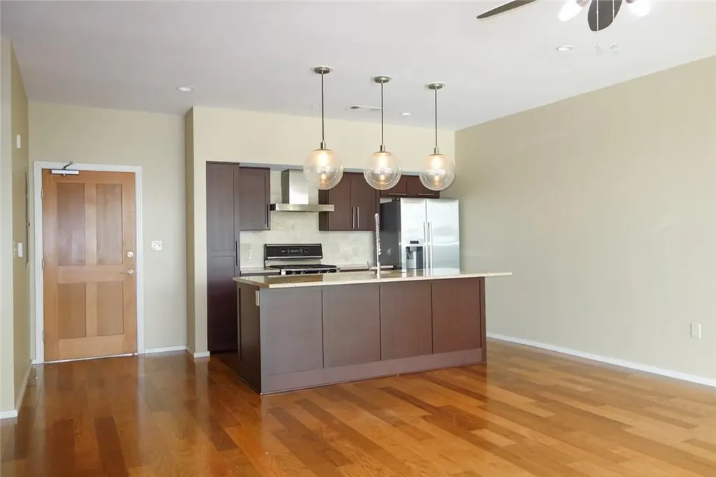 1600 Barton Springs Road Austin TX 78704