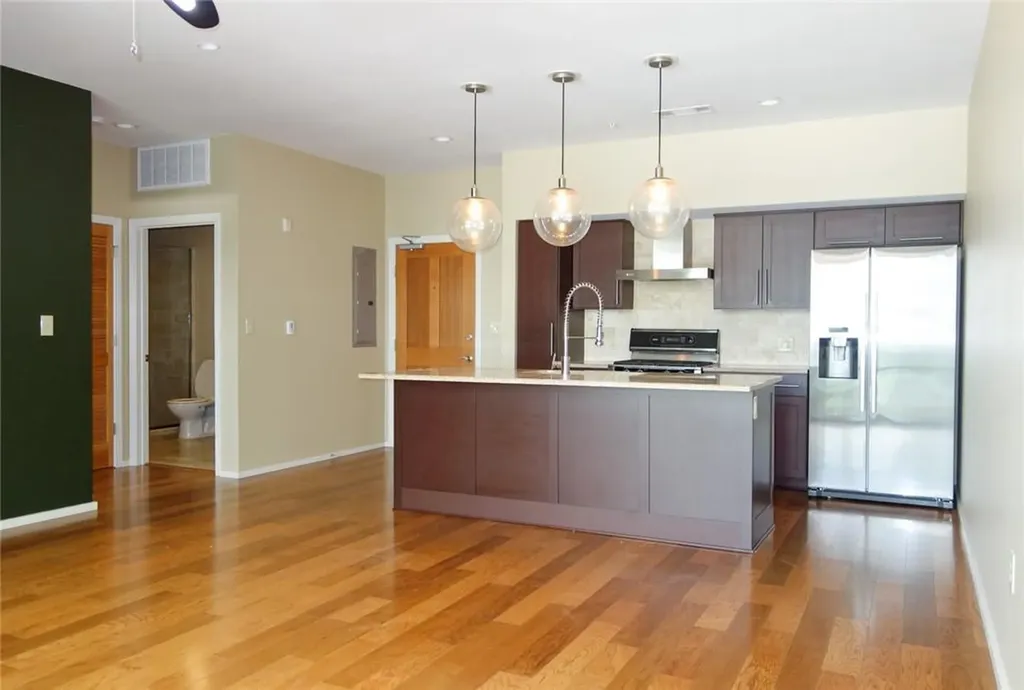 1600 Barton Springs Road Austin TX 78704