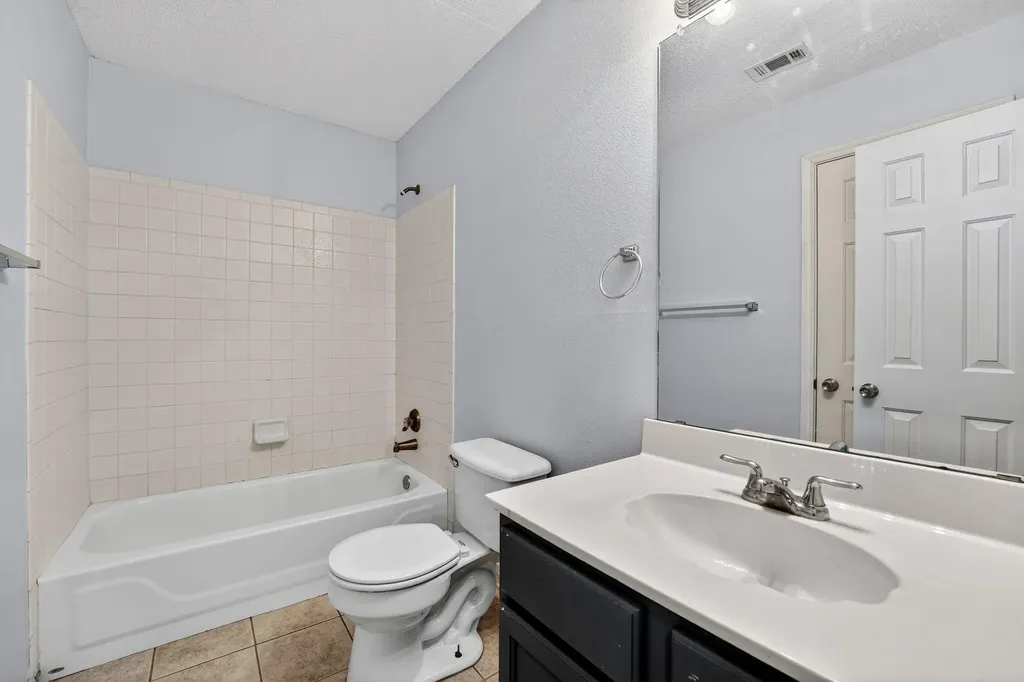 8409 Nairn Drive Austin TX 78749