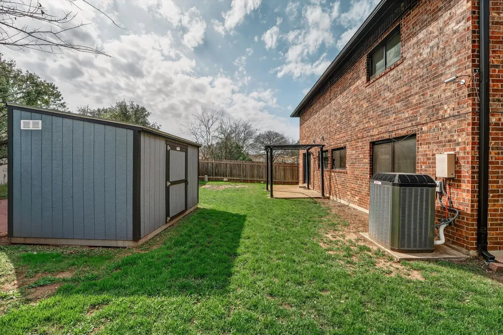 8409 Nairn Drive Austin TX 78749