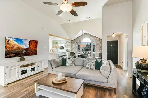 18516 Champions Circle Lago Vista TX 78645
