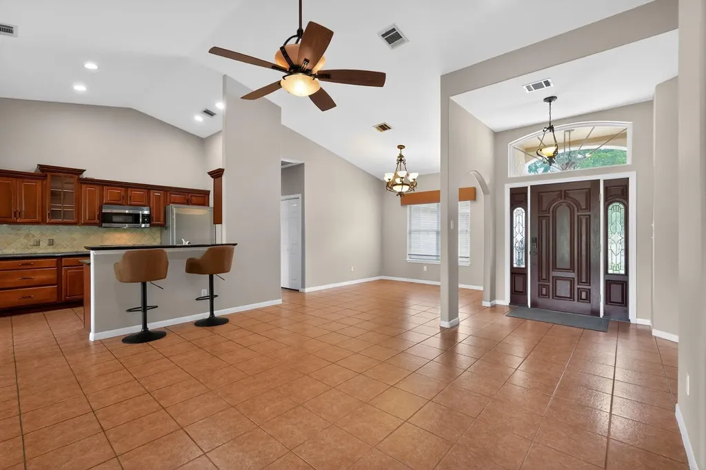 410 Pinehurst Drive New Ulm TX 78950