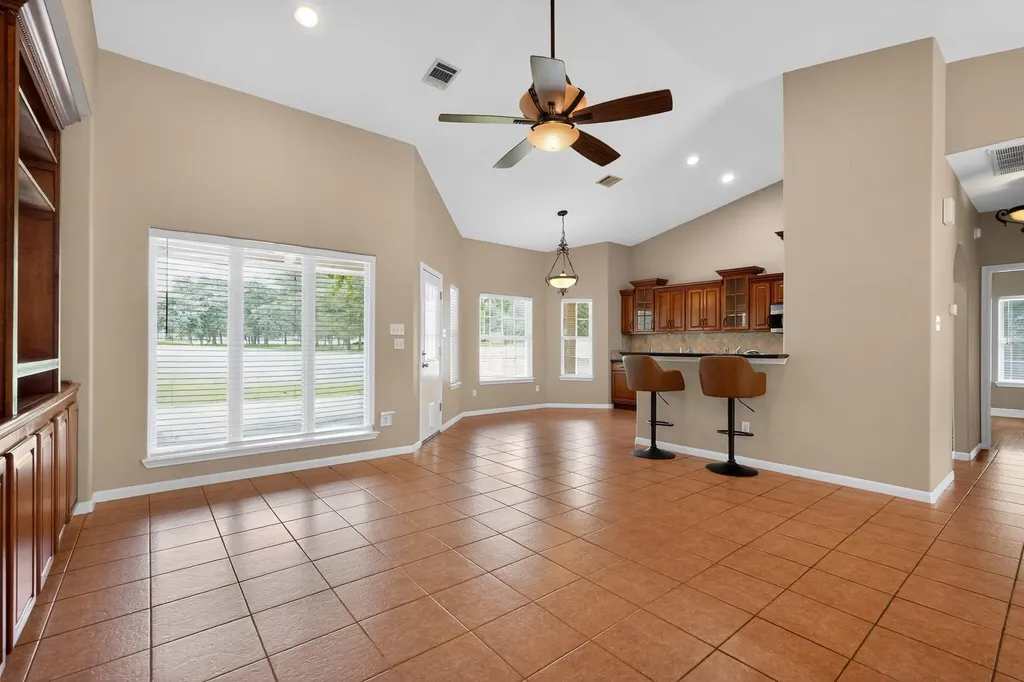 410 Pinehurst Drive New Ulm TX 78950