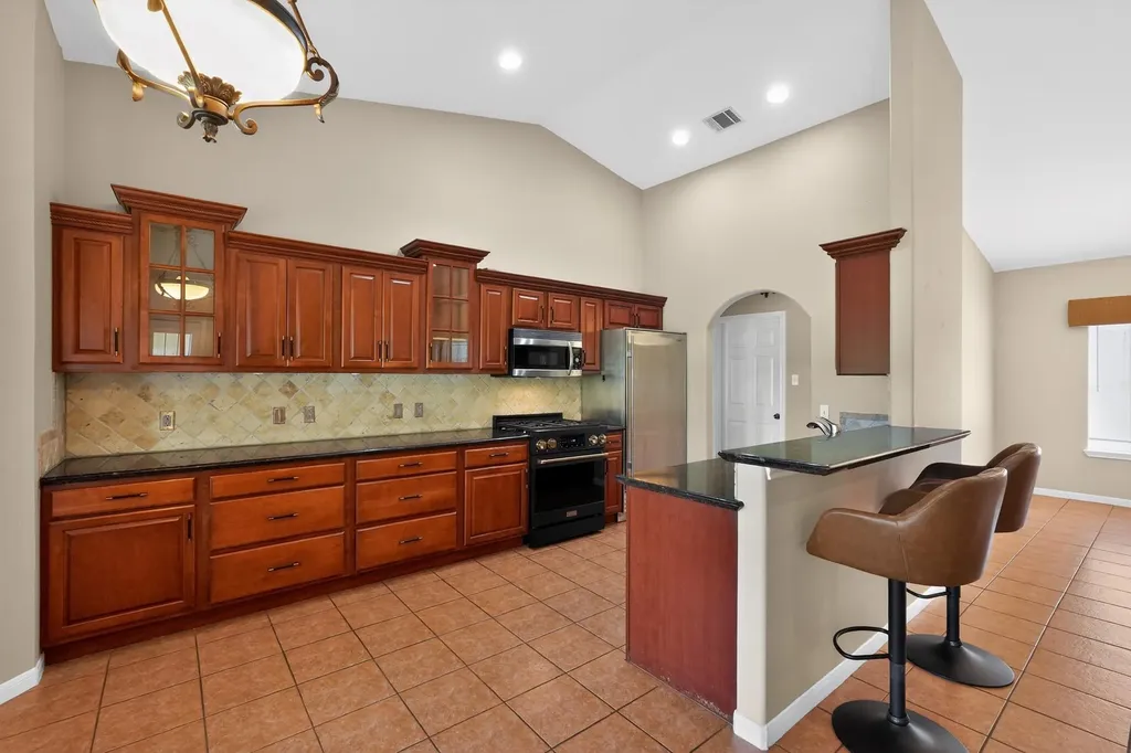 410 Pinehurst Drive New Ulm TX 78950