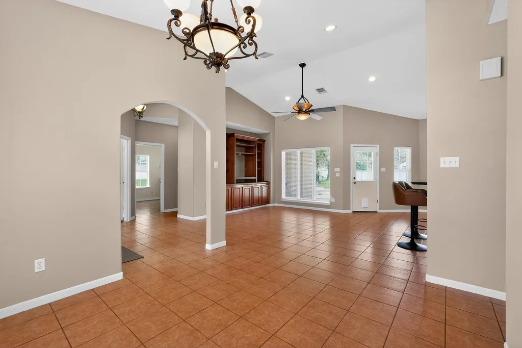 410 Pinehurst Drive New Ulm TX 78950