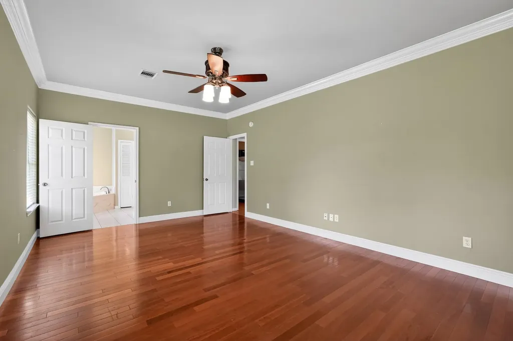 410 Pinehurst Drive New Ulm TX 78950