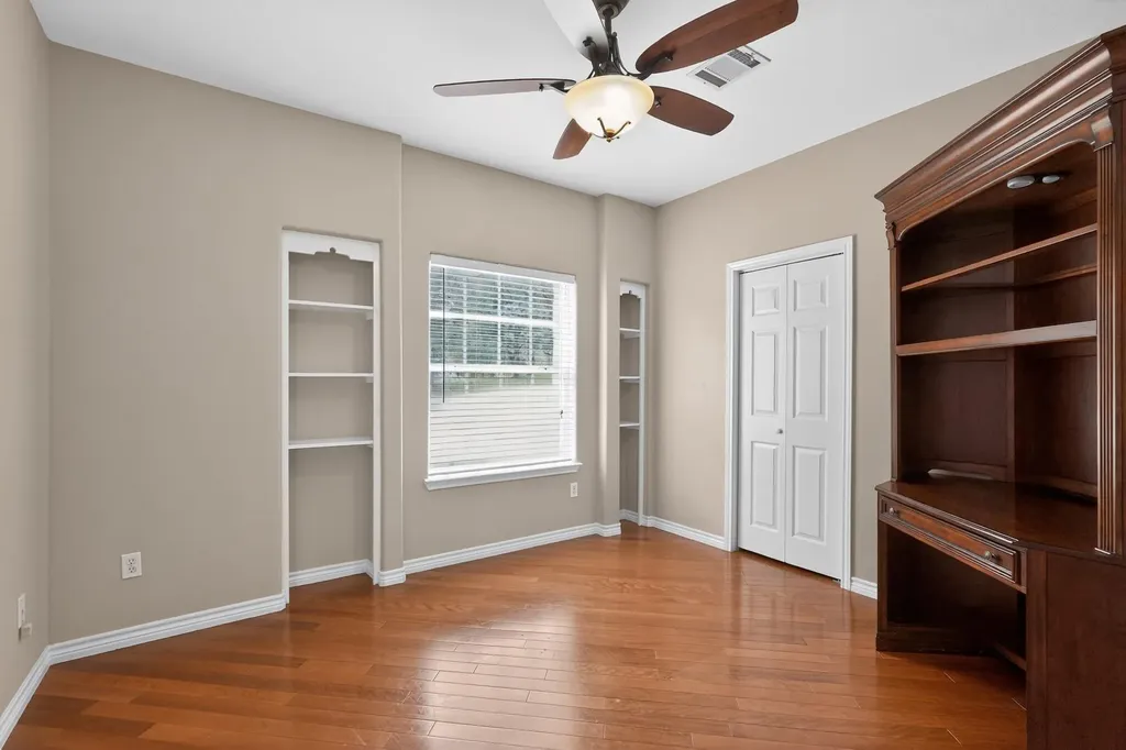 410 Pinehurst Drive New Ulm TX 78950
