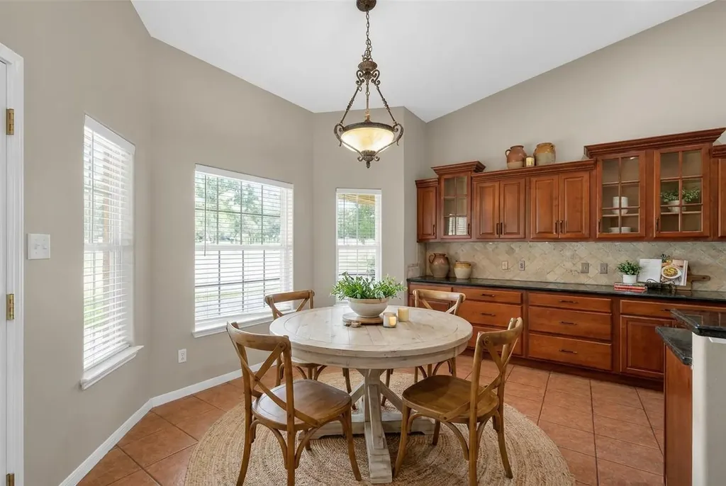 410 Pinehurst Drive New Ulm TX 78950