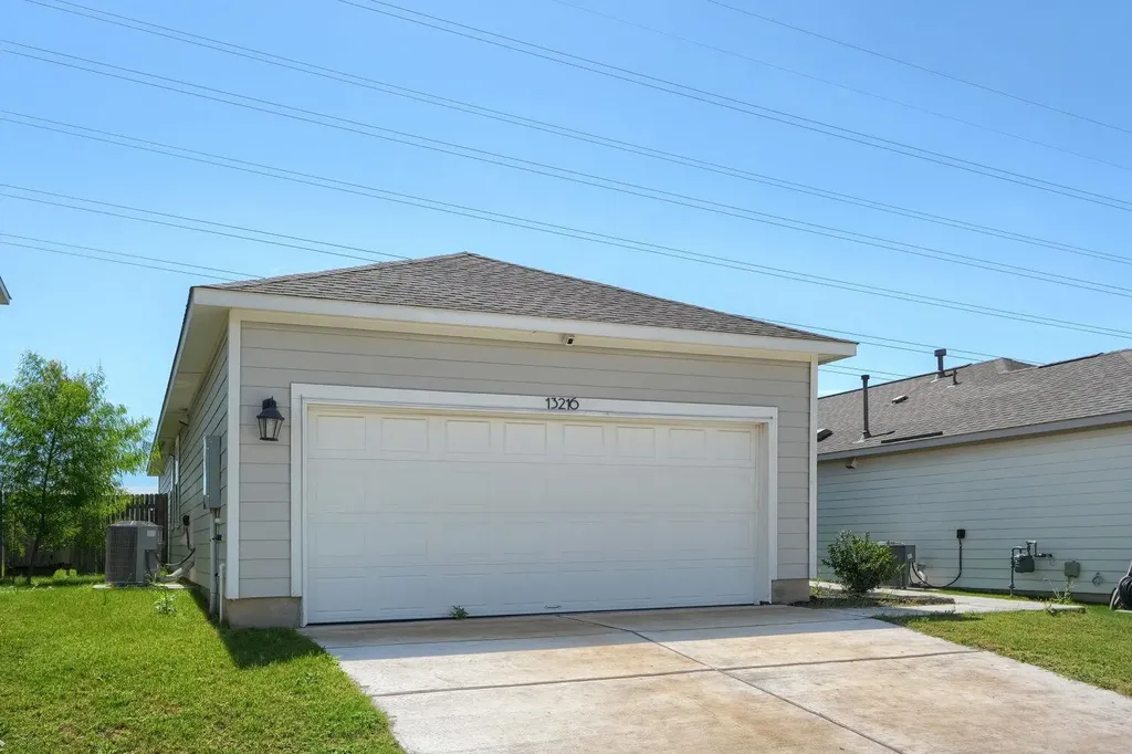13216 Desert Orchid Drive Buda TX 78610