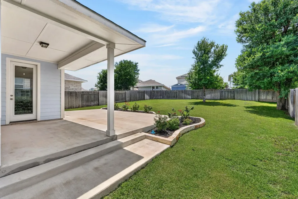 205 Oakstone Drive Georgetown TX 78628
