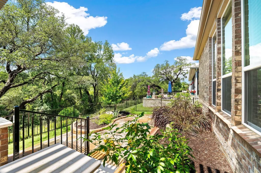 222 Saddlebred Lane Georgetown TX 78633