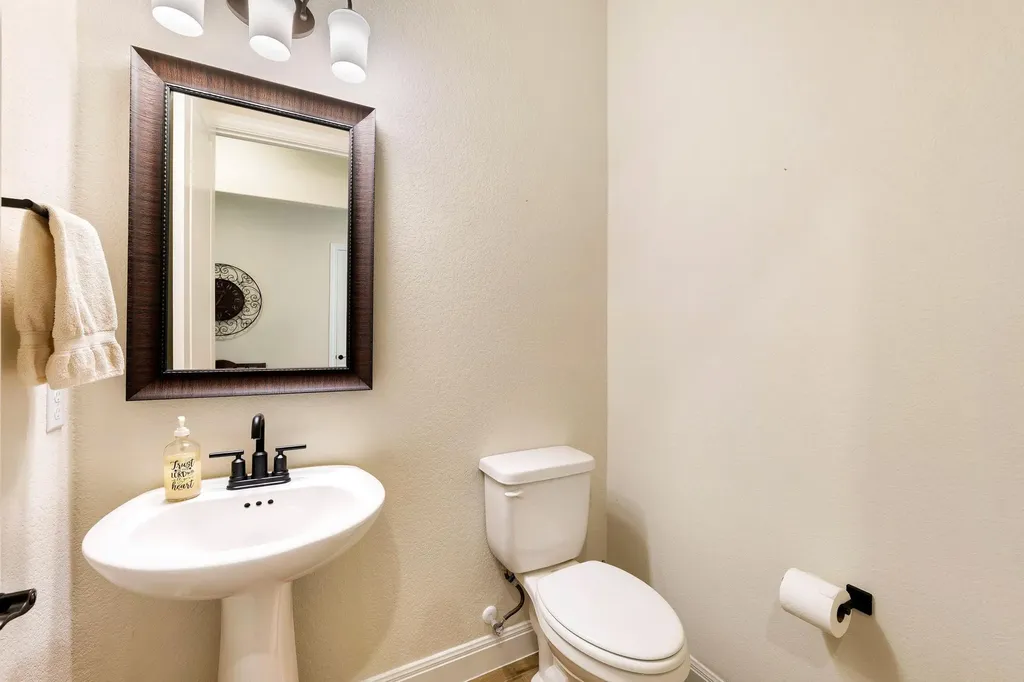 222 Saddlebred Lane Georgetown TX 78633