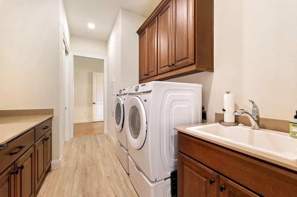 222 Saddlebred Lane Georgetown TX 78633