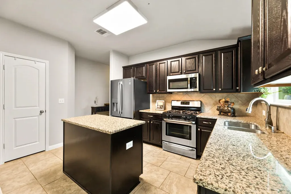 132 Moulins Lane Georgetown TX 78626
