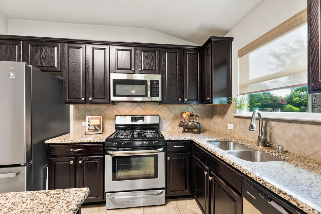 132 Moulins Lane Georgetown TX 78626