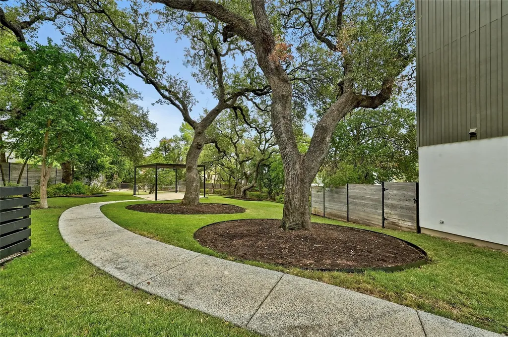 410 W Alpine Road Austin TX 78704