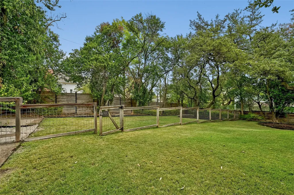 410 W Alpine Road Austin TX 78704