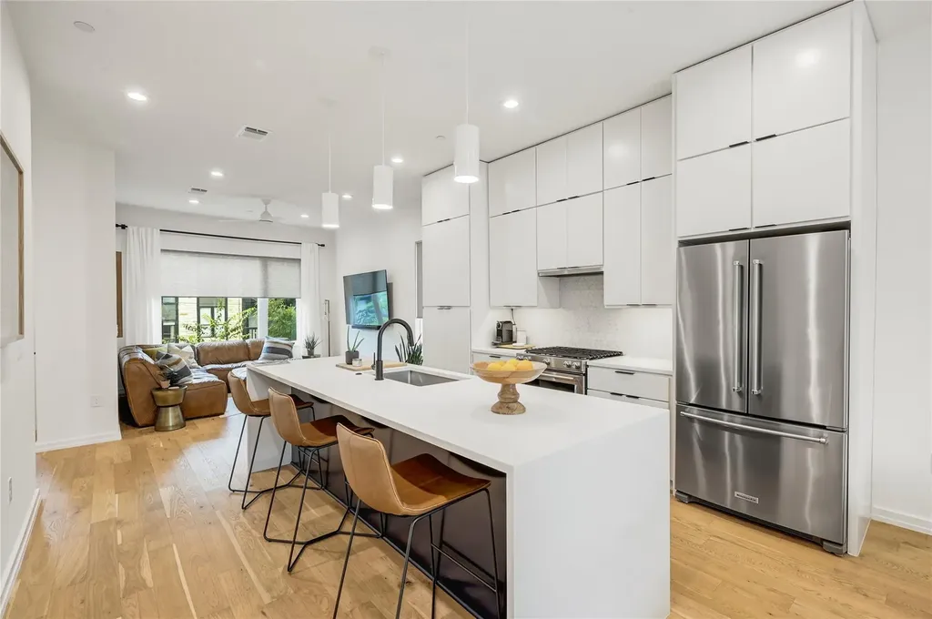 410 W Alpine Road Austin TX 78704