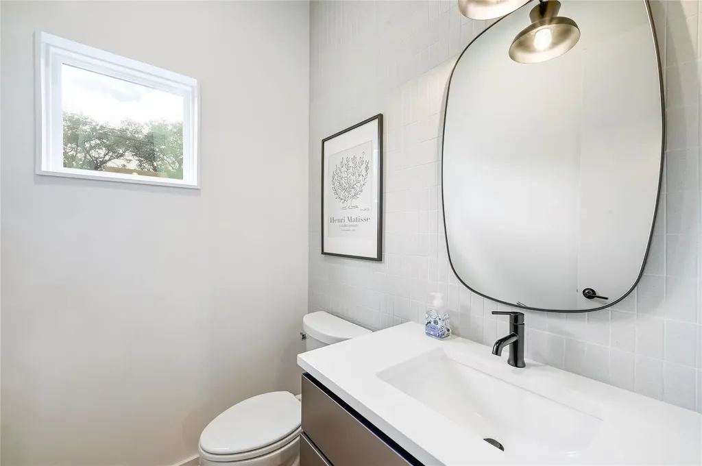 410 W Alpine Road Austin TX 78704