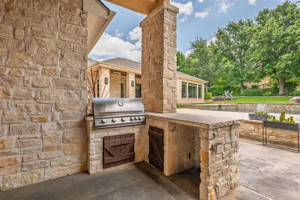 1005 Lakewood Hills Terrace Austin TX 78732