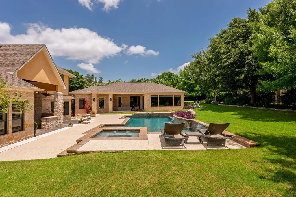 1005 Lakewood Hills Terrace Austin TX 78732