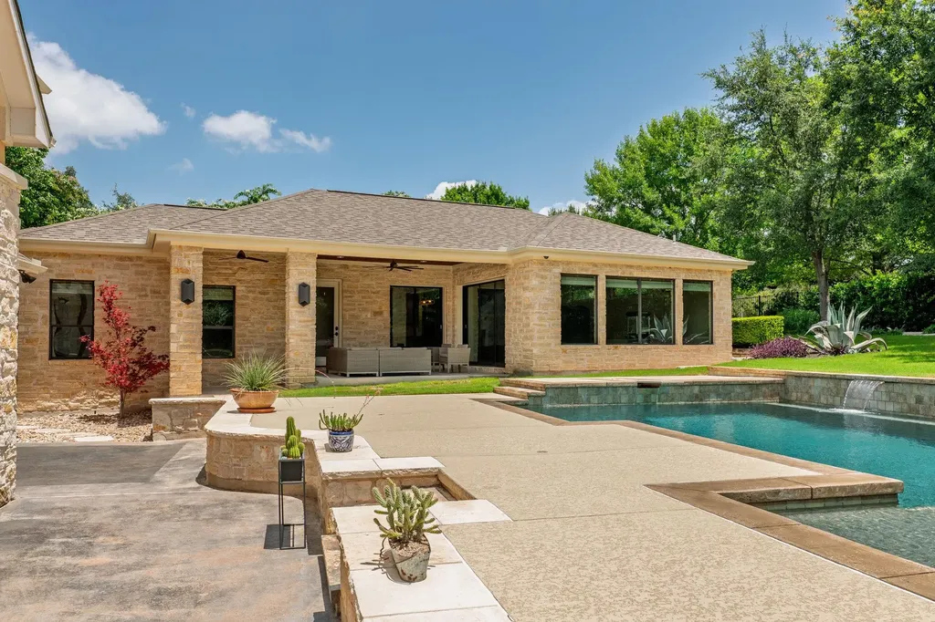 1005 Lakewood Hills Terrace Austin TX 78732