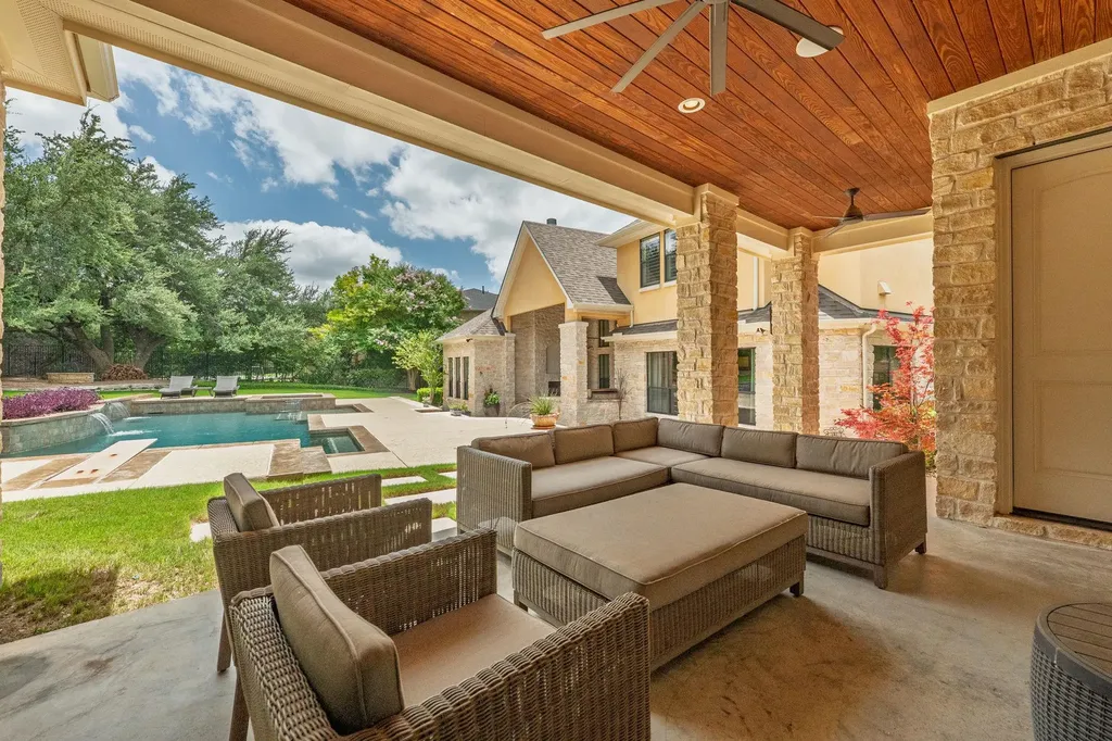 1005 Lakewood Hills Terrace Austin TX 78732