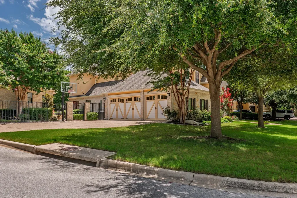 1005 Lakewood Hills Terrace Austin TX 78732