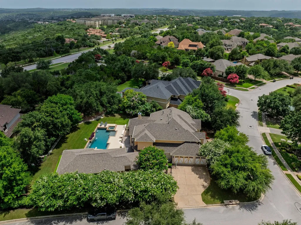 1005 Lakewood Hills Terrace Austin TX 78732