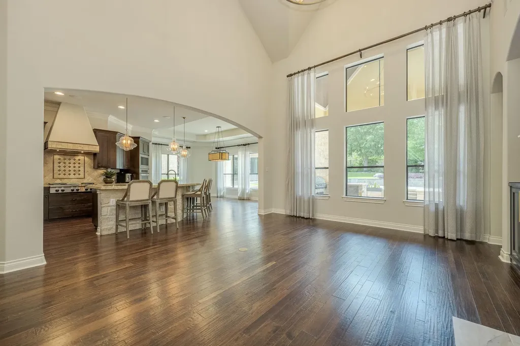 1005 Lakewood Hills Terrace Austin TX 78732