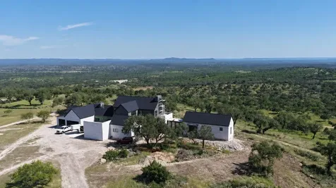 3531 Rm-3347 Round Mountain TX 78663