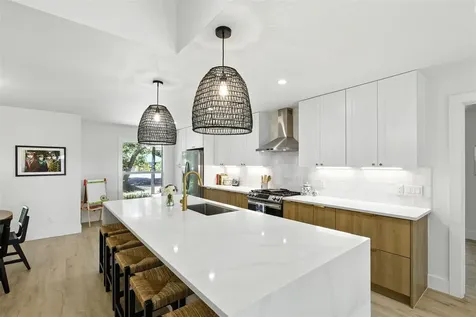 2403 Gateshead Circle Austin TX 78745