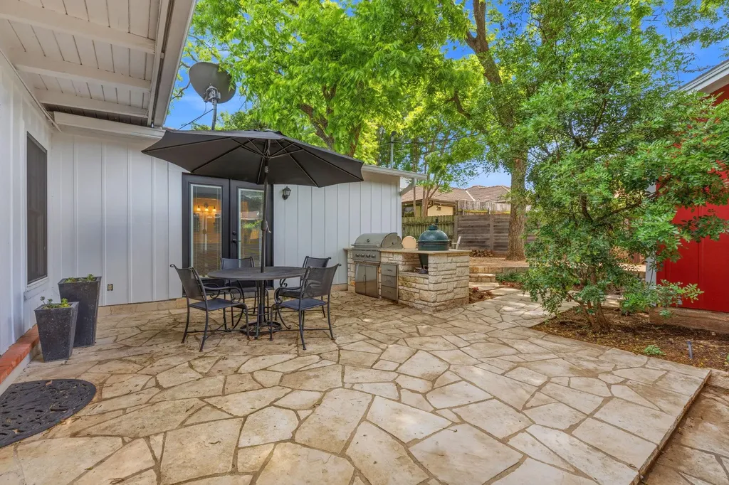 1904 Schulle Avenue Austin TX 78703