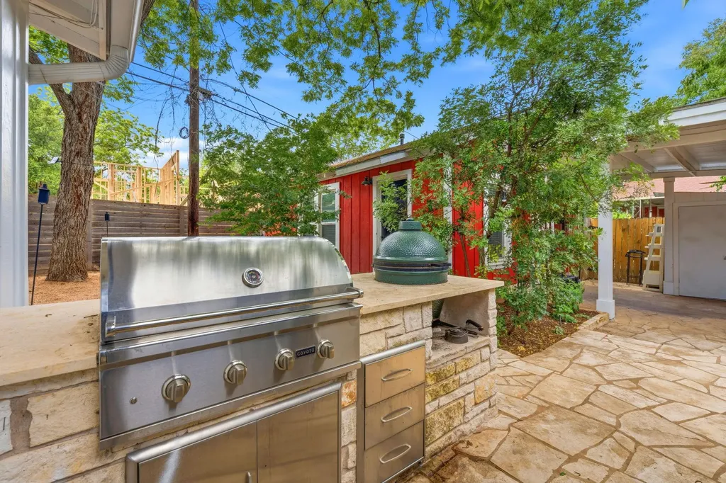 1904 Schulle Avenue Austin TX 78703