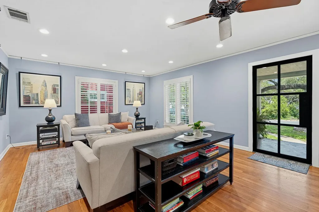 1904 Schulle Avenue Austin TX 78703