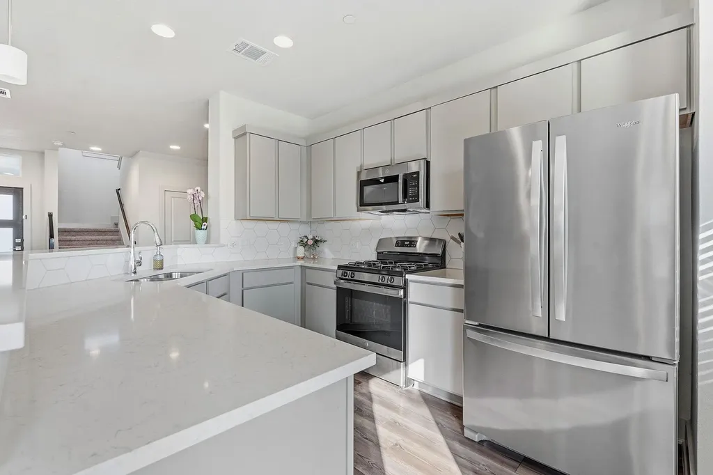 2260 Local Rebel Loop Leander TX 78641
