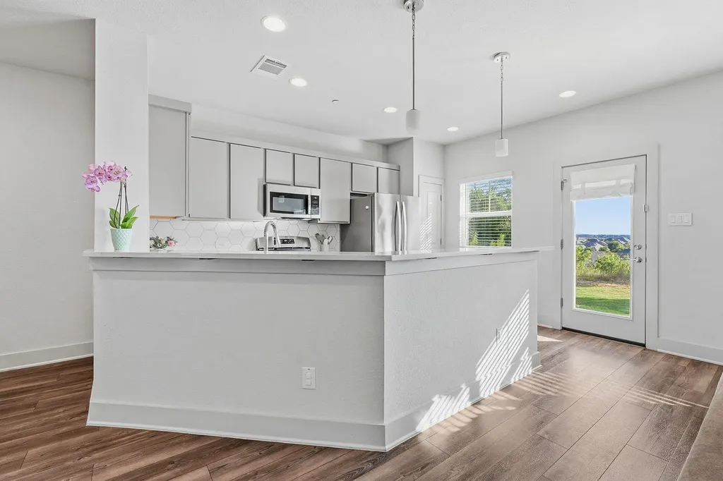 2260 Local Rebel Loop Leander TX 78641