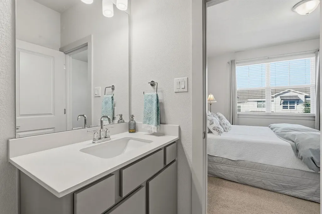 2260 Local Rebel Loop Leander TX 78641