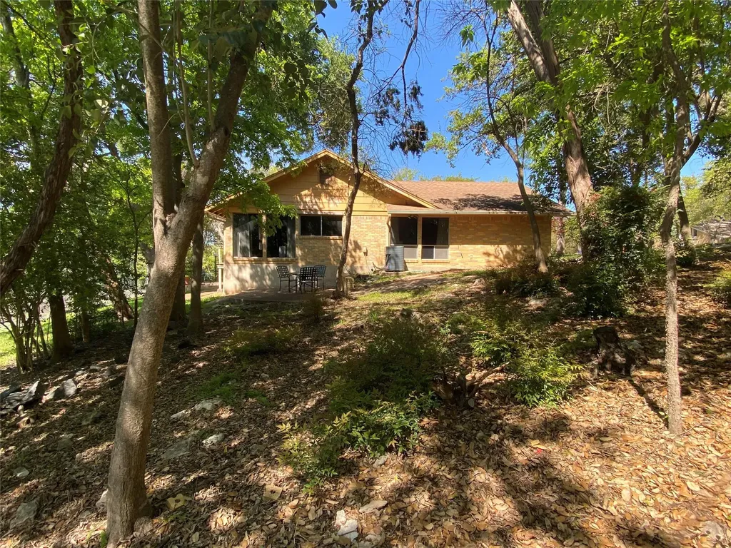 8910 Wildridge Drive Austin TX 78759