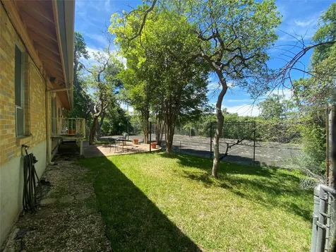 8910 Wildridge Drive Austin TX 78759